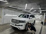 Toyota Land Cruiser 2017 года за 36 500 000 тг. в Алматы