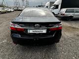 Toyota Camry 2015 годаүшін9 960 000 тг. в Алматы – фото 2