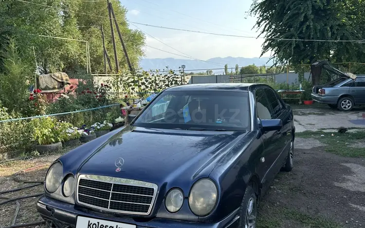 Mercedes-Benz E 220 1996 годаfor900 000 тг. в Тараз