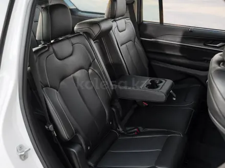 Jeep Grand Cherokee Limited 2023 годаүшін34 900 000 тг. в Алматы – фото 14