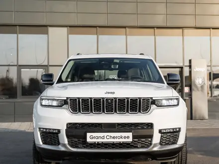 Jeep Grand Cherokee Limited 2023 годаүшін34 900 000 тг. в Алматы – фото 3