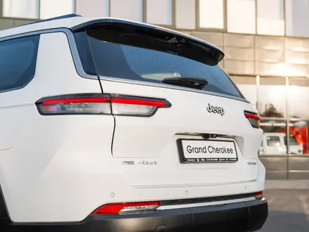 Jeep Grand Cherokee Limited 2023 годаүшін34 900 000 тг. в Алматы – фото 7