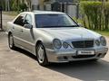 Mercedes-Benz E 320 2000 года за 5 800 000 тг. в Алматы – фото 4