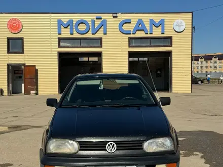 Volkswagen Golf 1992 года за 800 000 тг. в Актобе