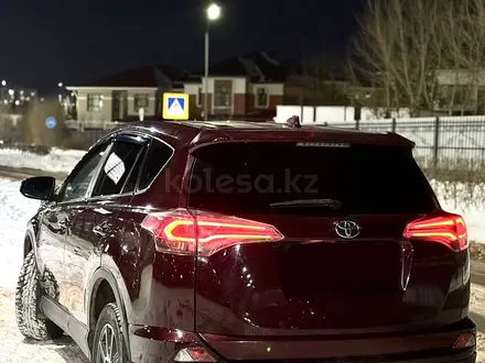 Toyota RAV4 2019 года за 11 000 000 тг. в Астана – фото 3