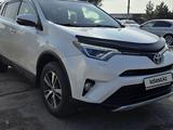 Toyota RAV4 2016 года за 12 000 000 тг. в Алматы – фото 2