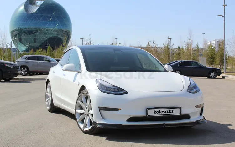 Tesla Model 3 2019 года за 19 900 000 тг. в Астана