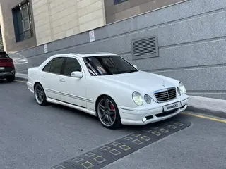 Mercedes-Benz E 55 AMG