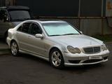 Mercedes-Benz C 200 2002 года за 3 200 000 тг. в Алматы – фото 2