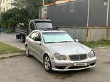 Mercedes-Benz C 200 2002 года за 3 200 000 тг. в Алматы – фото 4