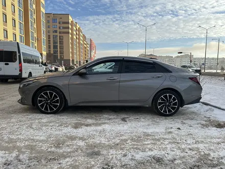 Hyundai Elantra 2021 года за 8 900 000 тг. в Кокшетау – фото 3