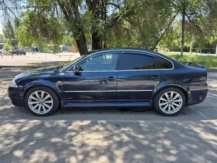 Volkswagen Passat 2001 года за 2 800 000 тг. в Алматы – фото 2