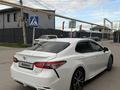 Toyota Camry 2017 года за 10 700 000 тг. в Алматы – фото 4