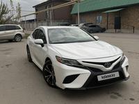 Toyota Camry 2017 года за 10 700 000 тг. в Алматы