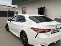 Toyota Camry 2017 года за 10 700 000 тг. в Алматы – фото 3