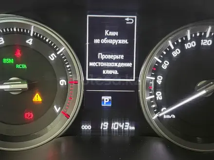 Toyota Land Cruiser Luxe 2018 года за 32 500 000 тг. в Астана – фото 14