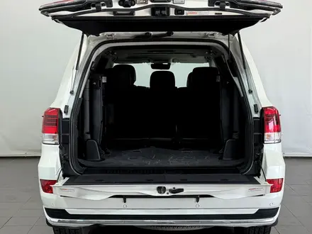 Toyota Land Cruiser Luxe 2018 года за 32 500 000 тг. в Астана – фото 10