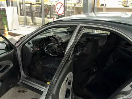 Mitsubishi Carisma 1998 года за 850 000 тг. в Алматы – фото 6