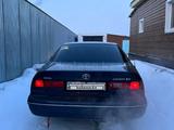 Toyota Camry 1998 года за 3 500 000 тг. в Щучинск – фото 2