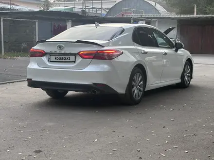 Toyota Camry 2018 года за 12 700 000 тг. в Алматы – фото 10