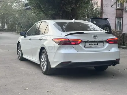 Toyota Camry 2018 года за 12 700 000 тг. в Алматы – фото 8