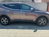 Hyundai Santa Fe 2014 годаүшін10 036 382 тг. в Атырау – фото 2