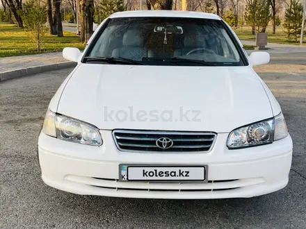 Toyota Camry 2000 года за 3 800 000 тг. в Талдыкорган