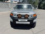 Toyota FJ Cruiser 2006 годаүшін14 000 000 тг. в Алматы