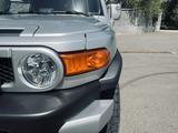 Toyota FJ Cruiser 2006 годаүшін14 000 000 тг. в Алматы – фото 2