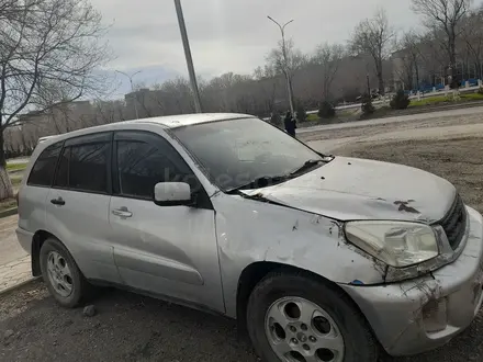 Toyota RAV4 2002 года за 3 500 000 тг. в Караганда – фото 2