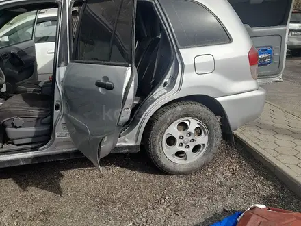 Toyota RAV4 2002 года за 3 500 000 тг. в Караганда – фото 18