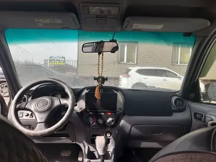 Toyota RAV4 2002 года за 3 500 000 тг. в Караганда – фото 33