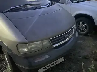 Nissan Largo, 1994