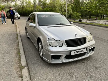 Mercedes-Benz C 200 2001 года за 3 200 000 тг. в Алматы – фото 11