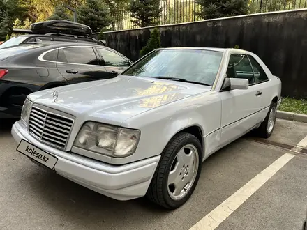 Mercedes-Benz E 300 1990 года за 3 700 000 тг. в Алматы