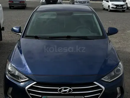 Hyundai Elantra 2018 года за 8 200 000 тг. в Атырау