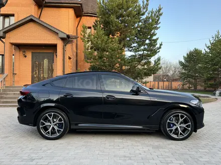 BMW X6 2021 года за 41 500 000 тг. в Караганда – фото 13