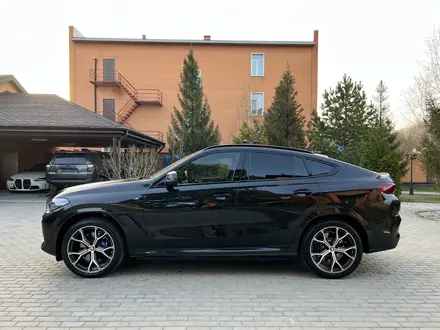 BMW X6 2021 года за 41 500 000 тг. в Караганда – фото 14