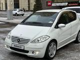 Mercedes-Benz A 200 2006 годаfor2 900 000 тг. в Астана – фото 2