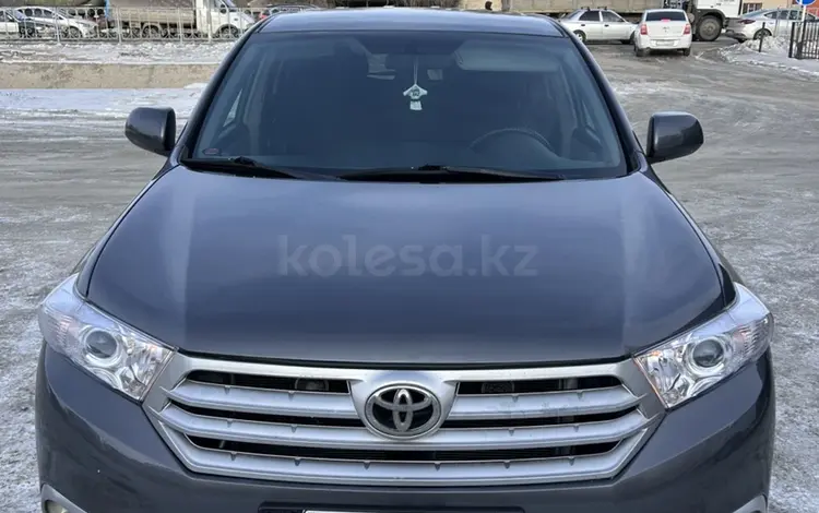 Toyota Highlander 2013 года за 8 900 000 тг. в Актобе