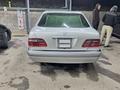 Mercedes-Benz E 320 1998 года за 2 700 000 тг. в Шымкент – фото 11