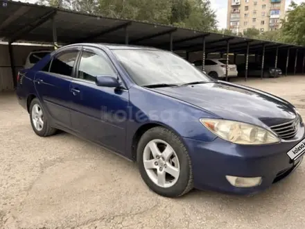 Toyota Camry 2005 года за 6 200 000 тг. в Актобе – фото 6