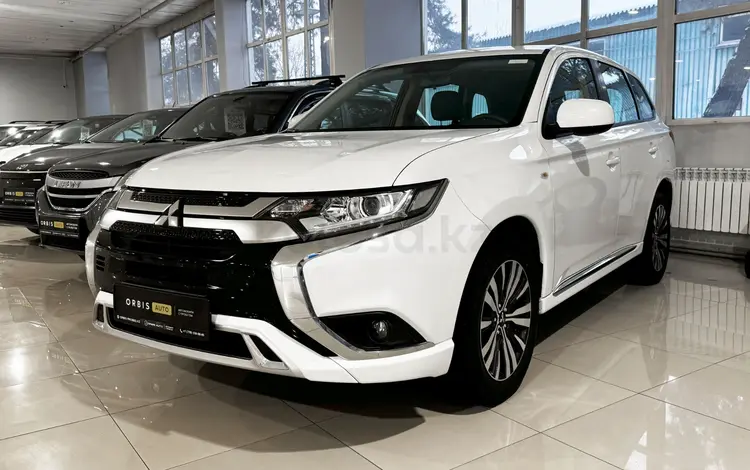 Mitsubishi Outlander 2022 года за 10 990 000 тг. в Алматы