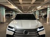 Lexus LX 600 2023 годаfor71 000 000 тг. в Алматы