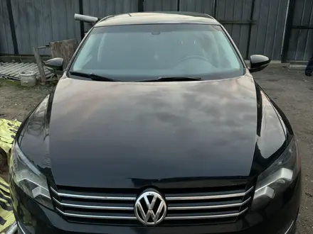 Volkswagen Passat (USA) 2012 годаүшін4 100 000 тг. в Алматы