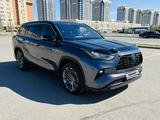 Toyota Highlander 2021 года за 17 200 000 тг. в Астана