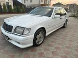 Mercedes-Benz S 320 1998 годаfor4 300 000 тг. в Актау