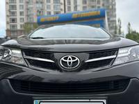 Toyota RAV4 2015 годаүшін11 800 000 тг. в Алматы