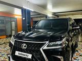 Lexus LX 570 2016 года за 38 000 000 тг. в Шымкент