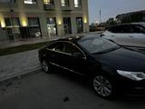 Volkswagen Passat CC 2009 года за 5 350 000 тг. в Астана – фото 2